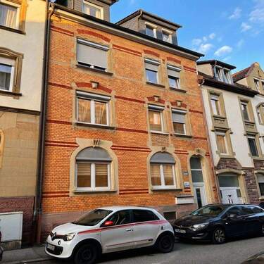 Bild 1 - 4-Familienhaus modernisiert und mit Hinterhaus