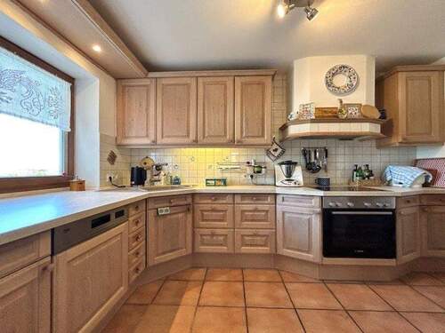 Küche - 4 Zimmer Doppelhaushälfte zum Kaufen in Altmannstein