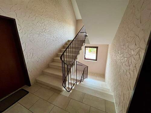 Treppenhaus - 3 Zimmer Etagenwohnung in Nattheim