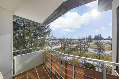 Balkon mit Aussicht - 2-Zi.-ETW in ruhiger Lage - MIT VIEL GRÜN DRUM HERUM!