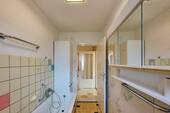 Erdgeschoss, Bad - 