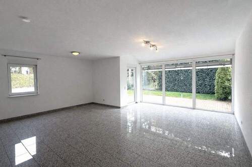 Wohnzimmer - 6 Zimmer Reihenendhaus in Mehlingen