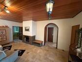 Diele mit Kamin - 
