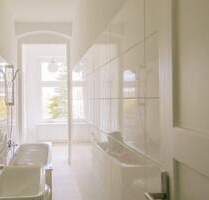 Bezugsfreie, 3 Zi-Whg im VH im 2. OG im schönen Friedenau - Berlin