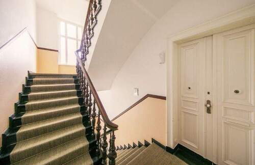 treppenhaus - Etagenwohnung mit 103,90 m&sup2; in Berlin zum Kaufen