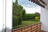 Balkonausblick - Urbaner Komfort trifft Naturidylle