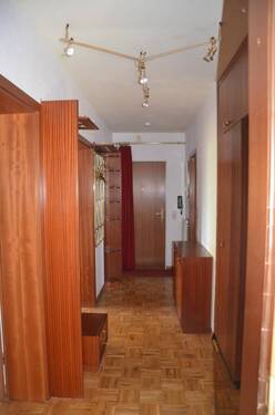 Flur Bild 2 - 4 Zimmer Etagenwohnung in Salzgitter