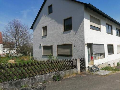 Bild 3 - 8 Zimmer Einfamilienhaus in Berching