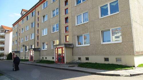 Außenansicht - 3 Zimmer Etagenwohnung zur Miete in Stadtilm