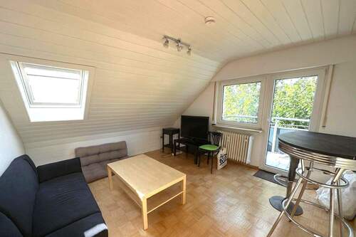 Wohnzimmer - 3 Zimmer Etagenwohnung zum Kaufen in Filderstadt