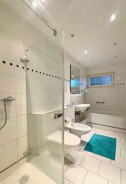 Badezimmer Erdgeschoss - 