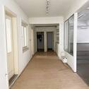 Flur zu WC + AR - 