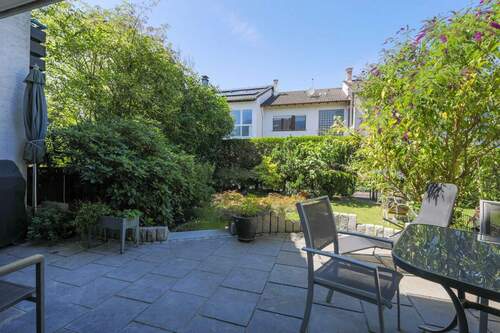 Terrasse - Reihenmittelhaus mit 161,30 m&sup2; in Durmersheim zum Kaufen