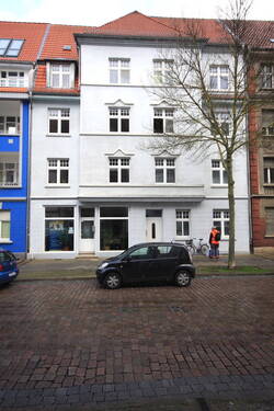 Hausansicht - 3 Zimmer Etagenwohnung zur Miete in Wittenberge
