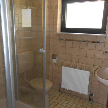 Das-moderne-Duschbad-1-600x600.jpg - 