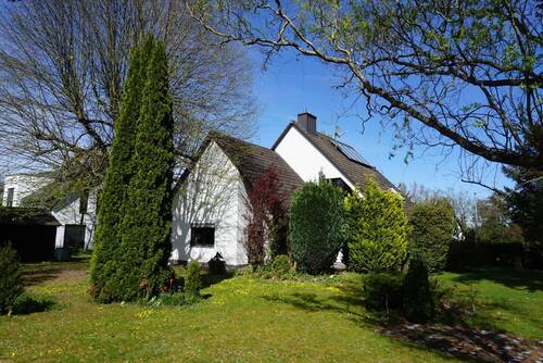 Ansicht Gartenseite - 5 Zimmer Einfamilienhaus zum Kaufen in Schwabach