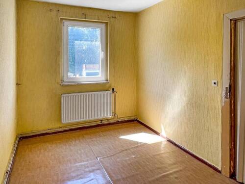 Wohnraum - 9 Zimmer Mehrfamilienhaus, Wohnhaus zum Kaufen in Pößneck
