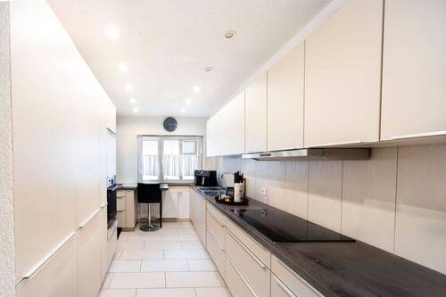 Küche EG - 9 Zimmer Mehrfamilienhaus, Wohnhaus zum Kaufen in Marbach am Neckar