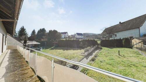 Balkon - 8 Zimmer Einfamilienhaus in Eßweiler