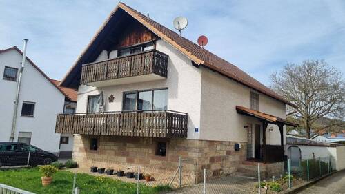 Hausansicht5.jpg - Freistehendes 2-Familienhaus in beliebter Wohnlage!