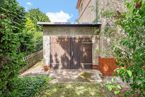 Garage - Mehrfamilienhaus, Wohnhaus mit 191,00 m&sup2; in Berlin zum Kaufen