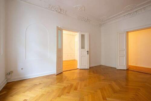 2 - 6 Zimmer Etagenwohnung zum Kaufen in Berlin