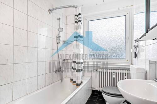 Badezimmer - 3 Zimmer Etagenwohnung in Kassel / Harleshausen