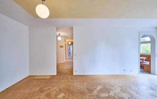 Wohnzimmer Blick KorridorKüche - 