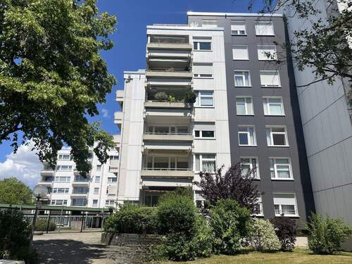 Frontansicht Wohnung 2.OG - Licht, Qualität & Lage: Stilvolle 84 qm 3-Zimmer-Wohnung in Bestlage von Ottobrunn