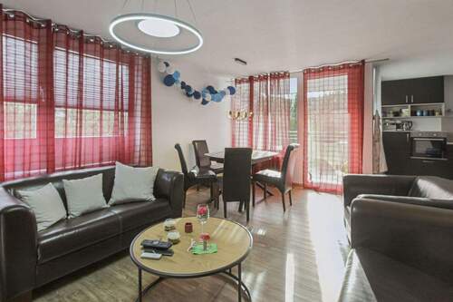 Wohnzimmer - 3 Zimmer Einfamilienhaus zum Kaufen in Schorndorf