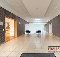 Hochwertige Gewerbeimmobilie im Kurgebiet Bad Säckingen Ehemalige Tagesklinik - vielfältig nutzbare, moderne Einrichtung in exklusiver Lage