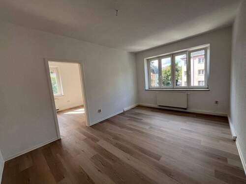 Wohnbereich - Etagenwohnung mit 119,40 m&sup2; in Zwickau zur Miete