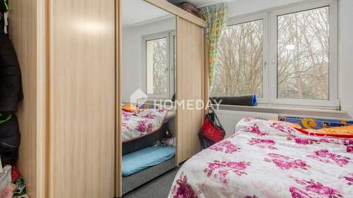 Elternschlafzimmer 1 - 3 Zimmer Etagenwohnung zum Kaufen in Bremen