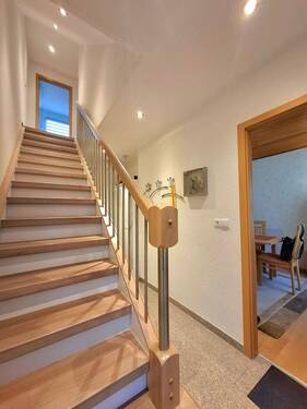 Hausflur - Reihenmittelhaus mit 115,90 m&sup2; in Bochum zum Kaufen