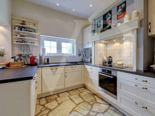 Schöne Küche im Haupthaus - 