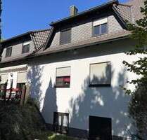 Souterrainwohnung in Heroldsbach mit viel Tageslicht und Gartenanteil, Ortsrandlage