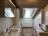  Bad mit Wanne... - 