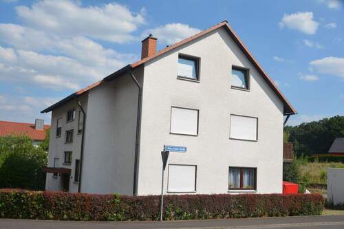 Aussenansicht - 3-Zimmer-Studiowohnung zentrumsnah im Grünen