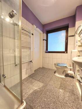 Duschbad im Erdgeschoss - 