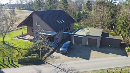 Titelbild - Idyllisches Zweifamilienhaus in Wesel-Lackhausen - Wohnen zwischen Natur und Ortskern!