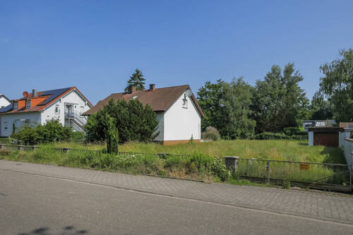 Straßenansicht - Grundstück in Karlsruhe / Daxlanden