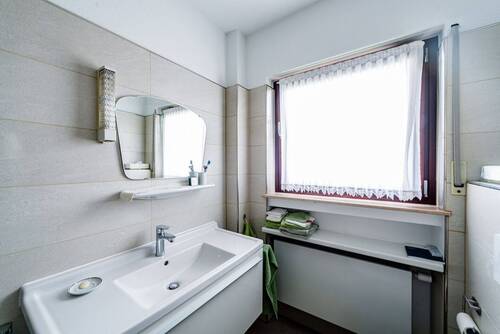 Duschbad Ansicht II - EG - 
