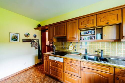 Küche - EG - 8 Zimmer Mehrfamilienhaus, Wohnhaus in Frankfurt am Main
