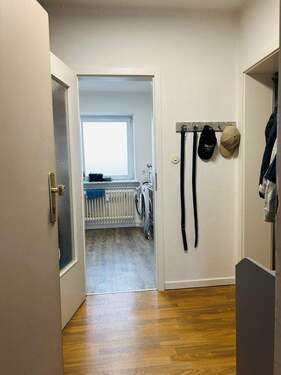 Blick in die Wohnung - 1 Zimmer Etagenwohnung zur Miete in Lübeck