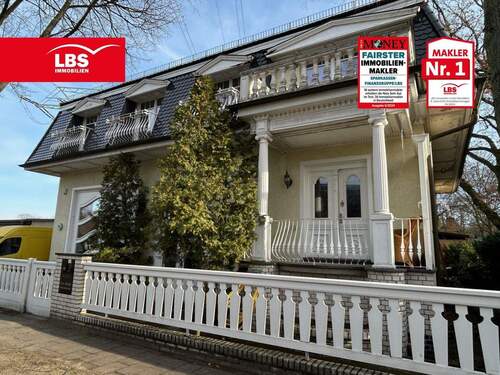 Vorderansicht - Einfamilienhaus mit Gewerbehallen nahe Tierpark