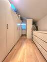 6. Zimmer oder begehbarer Kleiderschrank - 