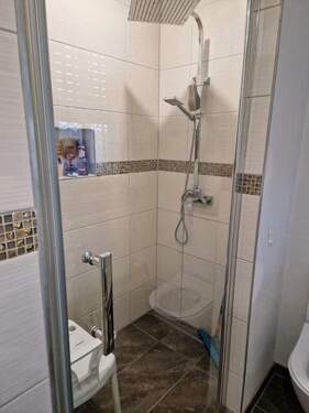 Bad EG - 8 Zimmer Mehrfamilienhaus, Wohnhaus in Denkendorf