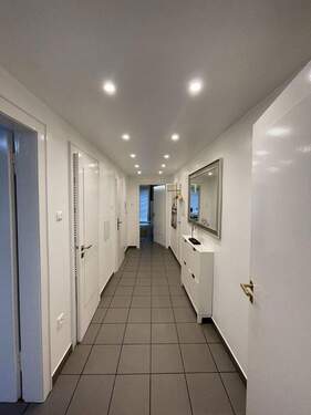 Bild 1 - Schöne 2-Zimmer Wohnung (2 Balkone) - Düsseldorf Altstadt nähe Carlsplatz