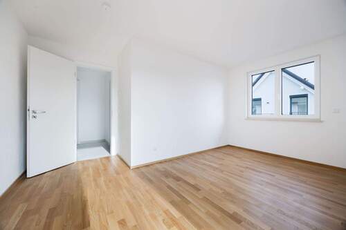 Schlafzimmer (Musterwhg.) - 3 Zimmer Etagenwohnung zum Kaufen in München