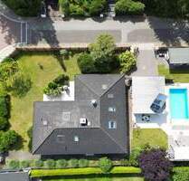 Großzügiger Bungalow mit Garage und Pool in Seevetal